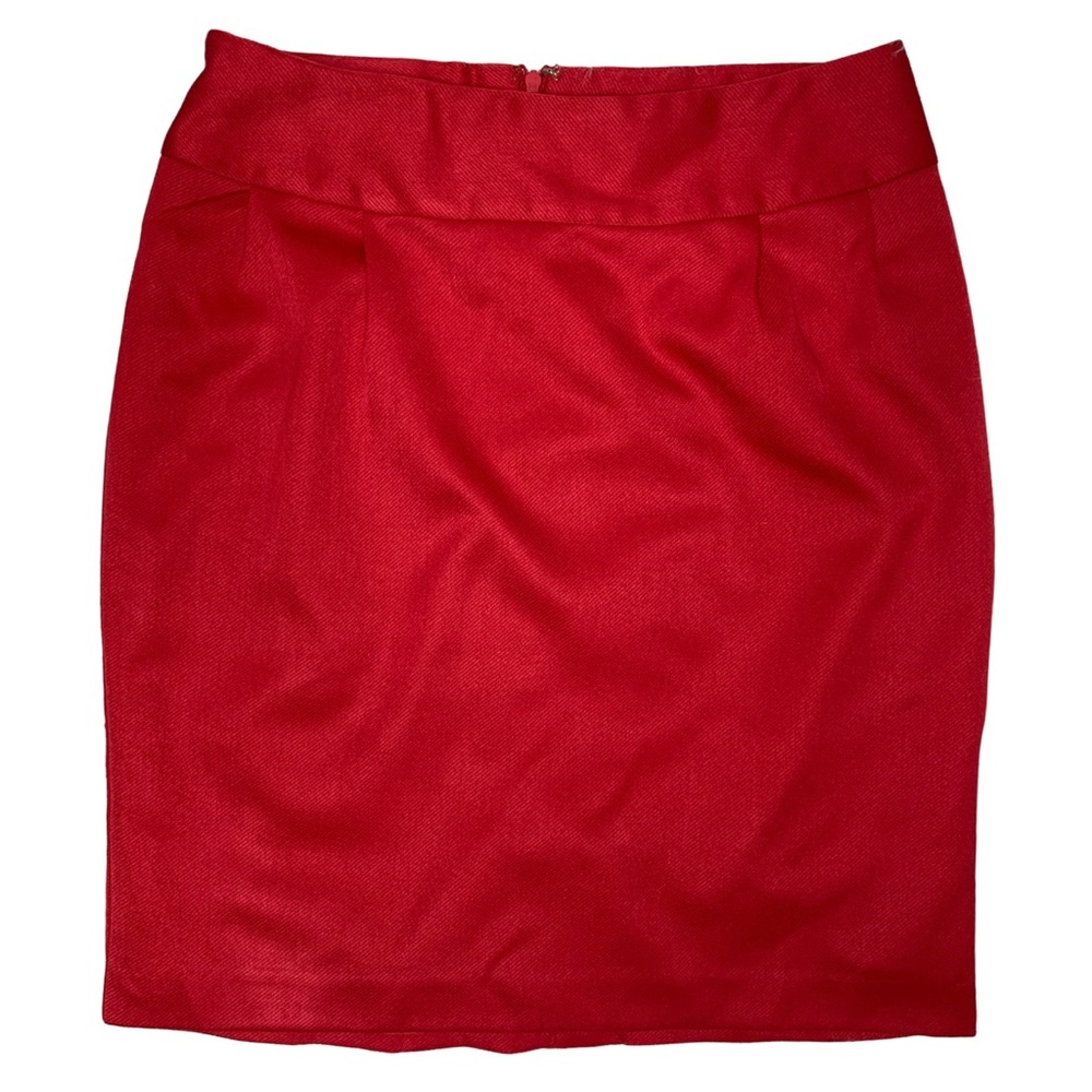 Woman’s size (4) gorgeous classy red stylish skirt great for a in love date!